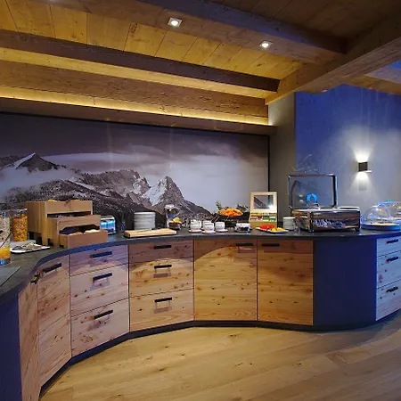 Garni Zugspitz 3*