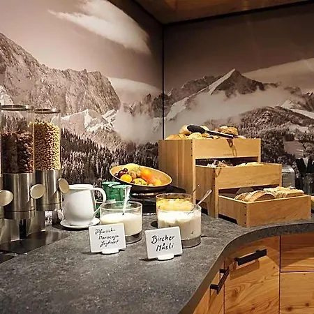 Garni Zugspitz Hotel 3*