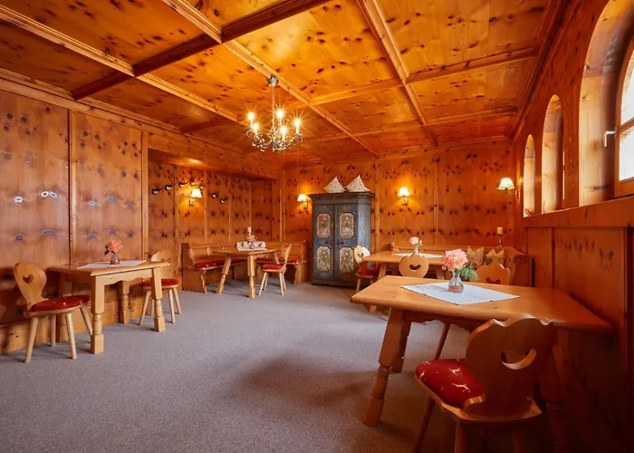 Garni Zugspitz 3*